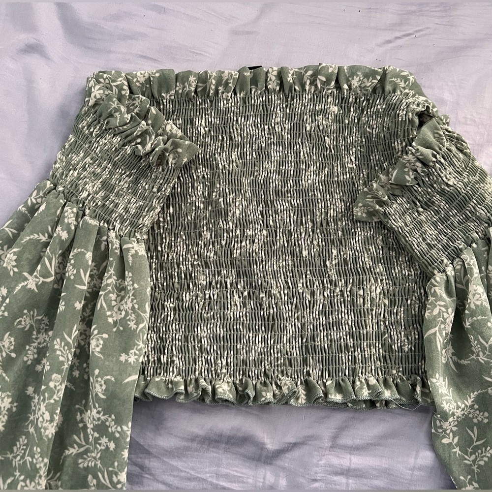 Windsor off the shoulder crop top